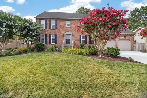 797 Harris Point Dr, Virginia Beach, VA 23455