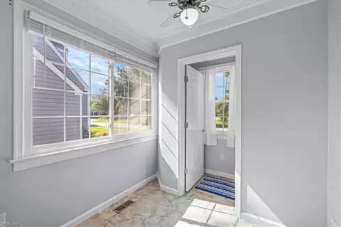 Entry Way - 118 Braddock Rd, Hampton, VA 23669 photo 2 of 3