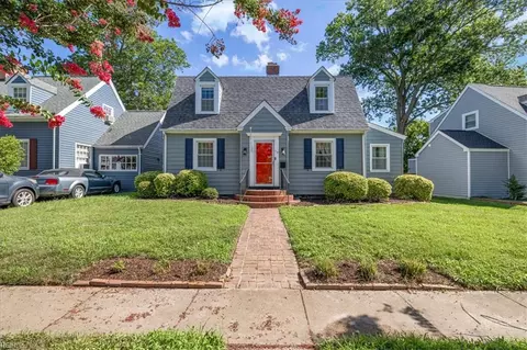 Exterior - 118 Braddock Rd, Hampton, VA 23669 photo 2 of 7