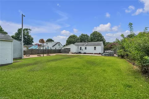 Exterior - 2446 Woolsey St, Norfolk, VA 23513 photo 6 of 11