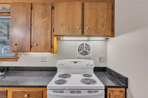 Kitchen - 2446 Woolsey St, Norfolk, VA 23513 photo 4 of 4