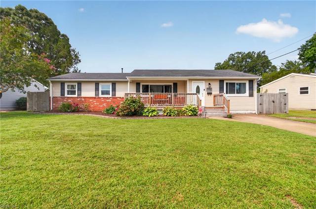 905 Kings Arms Dr, Virginia Beach, VA 23452