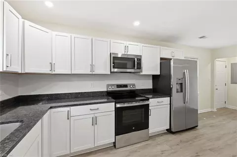 Kitchen - 2301 Rush St, Norfolk, VA 23513 photo 4 of 7