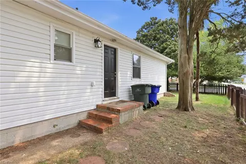 Exterior - 2301 Rush St, Norfolk, VA 23513 photo 9 of 9