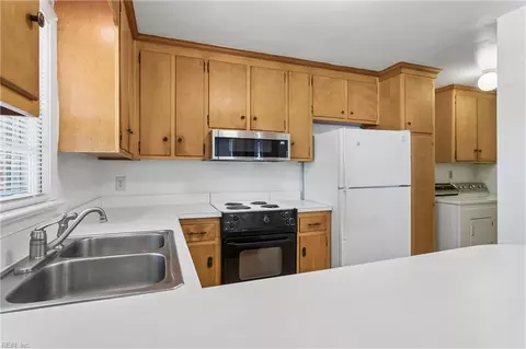 4 Mimosa Cres, Hampton, VA 23661 photo 13