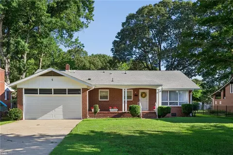 4 Mimosa Cres, Hampton, VA 23661 photo 1