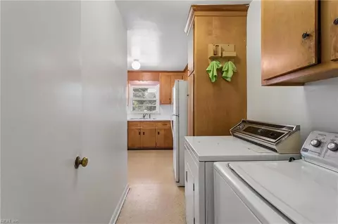4 Mimosa Cres, Hampton, VA 23661 photo 38