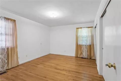 4 Mimosa Cres, Hampton, VA 23661 photo 33