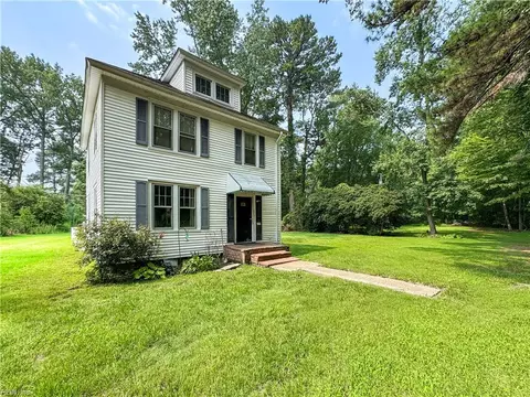 Exterior - 772 Shell Rd, Chesapeake, VA 23323 photo 2 of 3