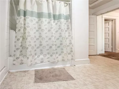 Bath - 772 Shell Rd, Chesapeake, VA 23323 photo 2 of 2