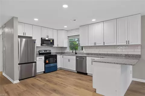 Kitchen - 43 Azalea Dr, Hampton, VA 23669 photo 1 of 1