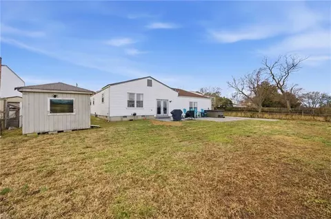 102 Diggs Dr, Hampton, VA 23666 photo 22