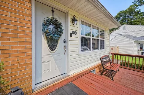Exterior - 109 Janet Dr, Hampton, VA 23666 photo 4 of 8