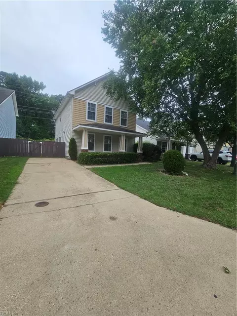 311 Town Pointe Way, Newport News, VA 23601