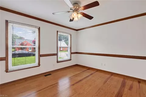 Other - 4 Cambridge Pl, Hampton, VA 23669 photo 3 of 7