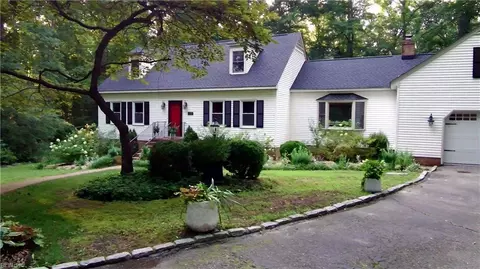 Exterior - 7615 Gloucester Village Dr, Gloucester, VA 23061 photo 3 of 6