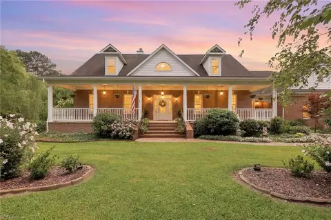 377 Homestead Rd, Chesapeake, VA 23321