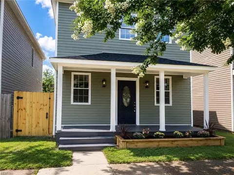 2710 Orcutt Ave, Newport News, VA 23607