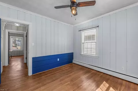 Bedroom - 131 Robinson Rd, Hampton, VA 23661 photo 2 of 13