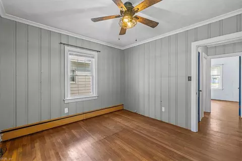 Bedroom - 131 Robinson Rd, Hampton, VA 23661 photo 5 of 13