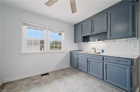 Kitchen - 15 Hodges Dr, Hampton, VA 23666 photo 1 of 3