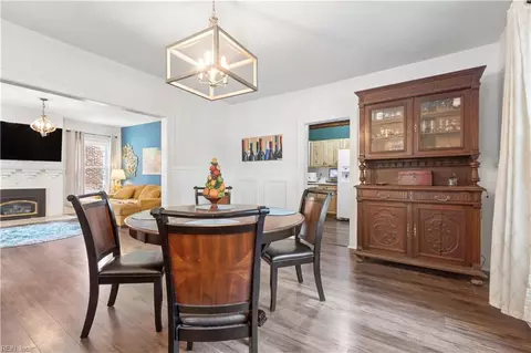 Dining - 2104 Hampton Blvd, Norfolk, VA 23517 photo 3 of 3