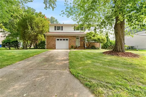142 Linbrook Dr, Newport News, VA 23602
