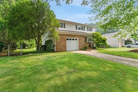 142 Linbrook Dr, Newport News, VA 23602