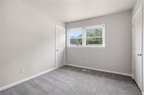 Bedroom - 213 Ward Dr, Hampton, VA 23669 photo 2 of 6