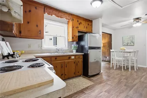 Kitchen - 213 Ward Dr, Hampton, VA 23669 photo 1 of 3