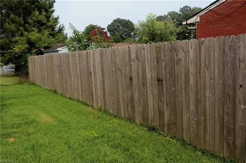 Exterior - 3944 Port Road Rd, Chesapeake, VA 23321 photo 8 of 9