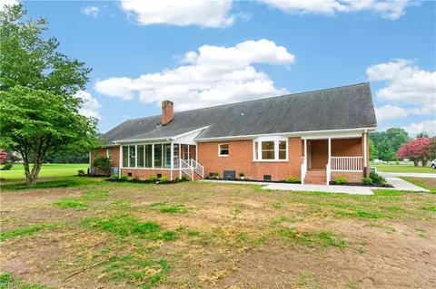 Exterior - 4516 Exeter Dr, Suffolk, VA 23434 photo 8 of 9