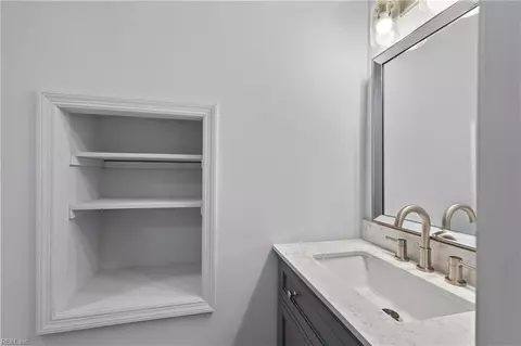 Bath - 4516 Exeter Dr, Suffolk, VA 23434 photo 6 of 7