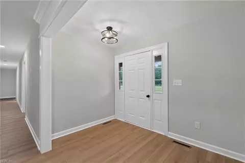 Entry Way - 4516 Exeter Dr, Suffolk, VA 23434 photo 3 of 3