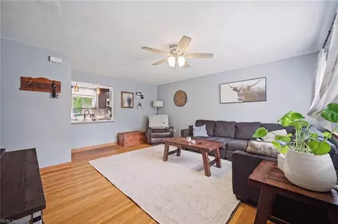 5909 Woodstock Ct, Virginia Beach, VA 23464