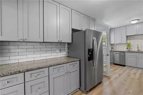 Kitchen - 48 Cornwall Ter, Hampton, VA 23666 photo 2 of 4