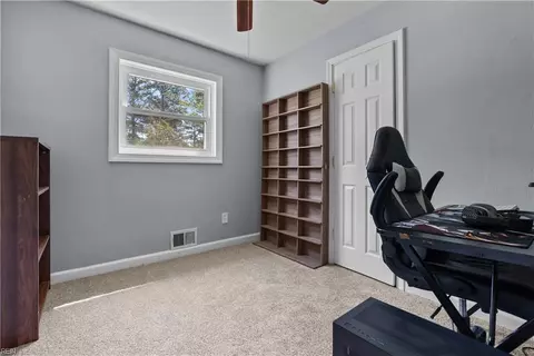 Bedroom - 48 Cornwall Ter, Hampton, VA 23666 photo 5 of 6