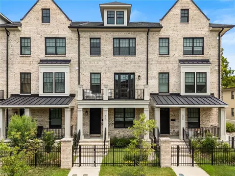 830 Redgate Ave, Norfolk, VA 23507