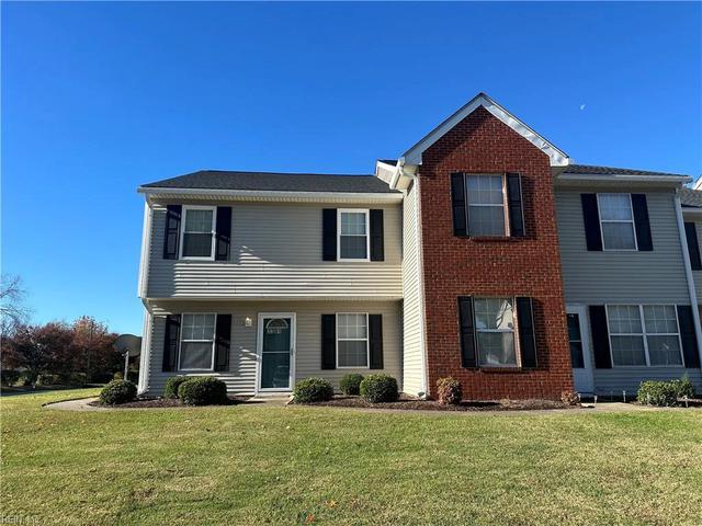3301 Clover Meadows Dr, Chesapeake, VA 23321