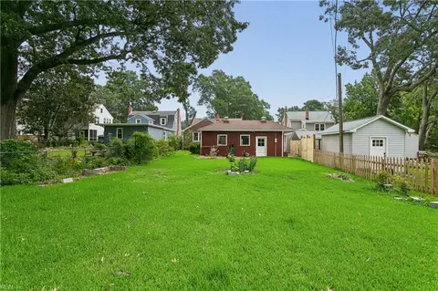 Exterior - 91 Alleghany Rd, Hampton, VA 23661 photo 9 of 9