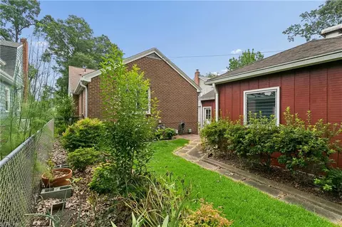 Exterior - 91 Alleghany Rd, Hampton, VA 23661 photo 6 of 9