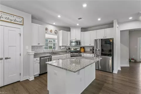115 Legacy Blvd, Poquoson, VA 23662