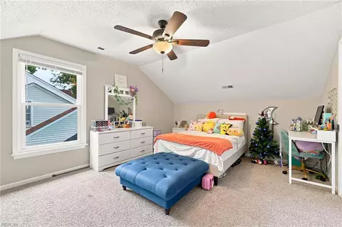 Bedroom - 7 Copper Kersey Dr, Hampton, VA 23666 photo 6 of 7