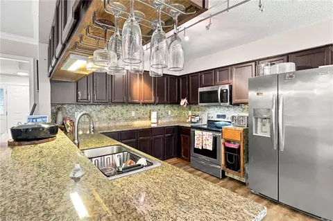 Kitchen - 7 Copper Kersey Dr, Hampton, VA 23666 photo 1 of 4