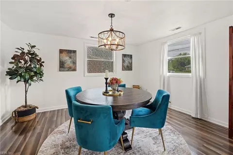 Dining - 2215 Rawood Dr, Hampton, VA 23663 photo 2 of 3
