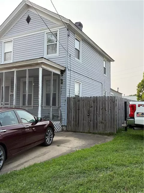 Exterior - 333 Elm Ave, Hampton, VA 23669 photo 3 of 3