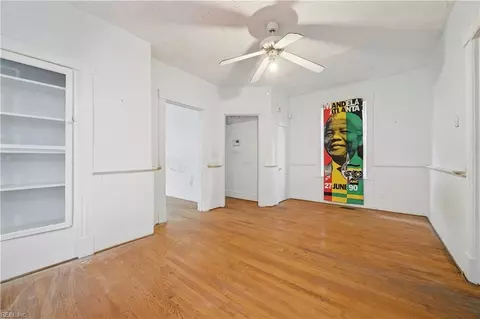Living - 333 Elm Ave, Hampton, VA 23669 photo 3 of 3