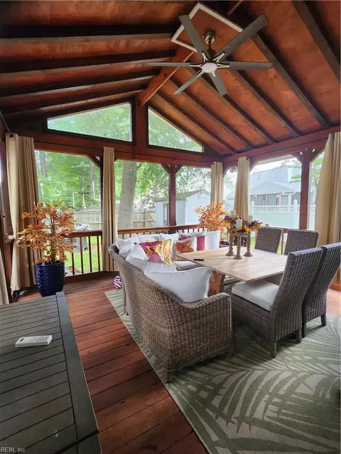 Exterior - 606 Burton St, Hampton, VA 23666 photo 8 of 12
