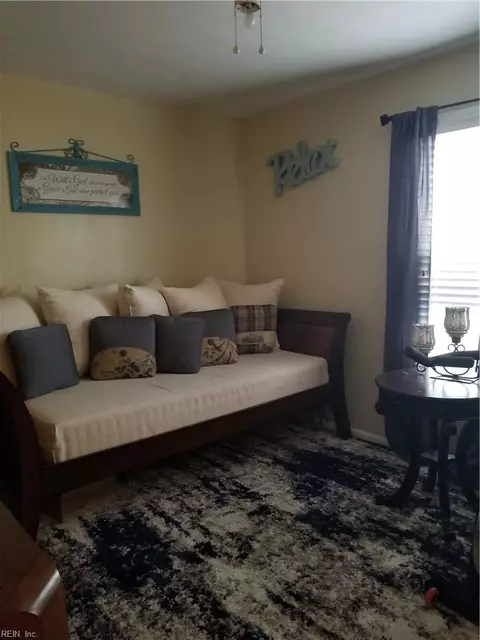 Bedroom - 606 Burton St, Hampton, VA 23666 photo 3 of 4