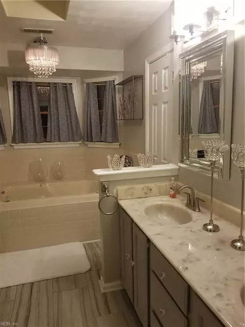 Bath - 606 Burton St, Hampton, VA 23666 photo 1 of 2